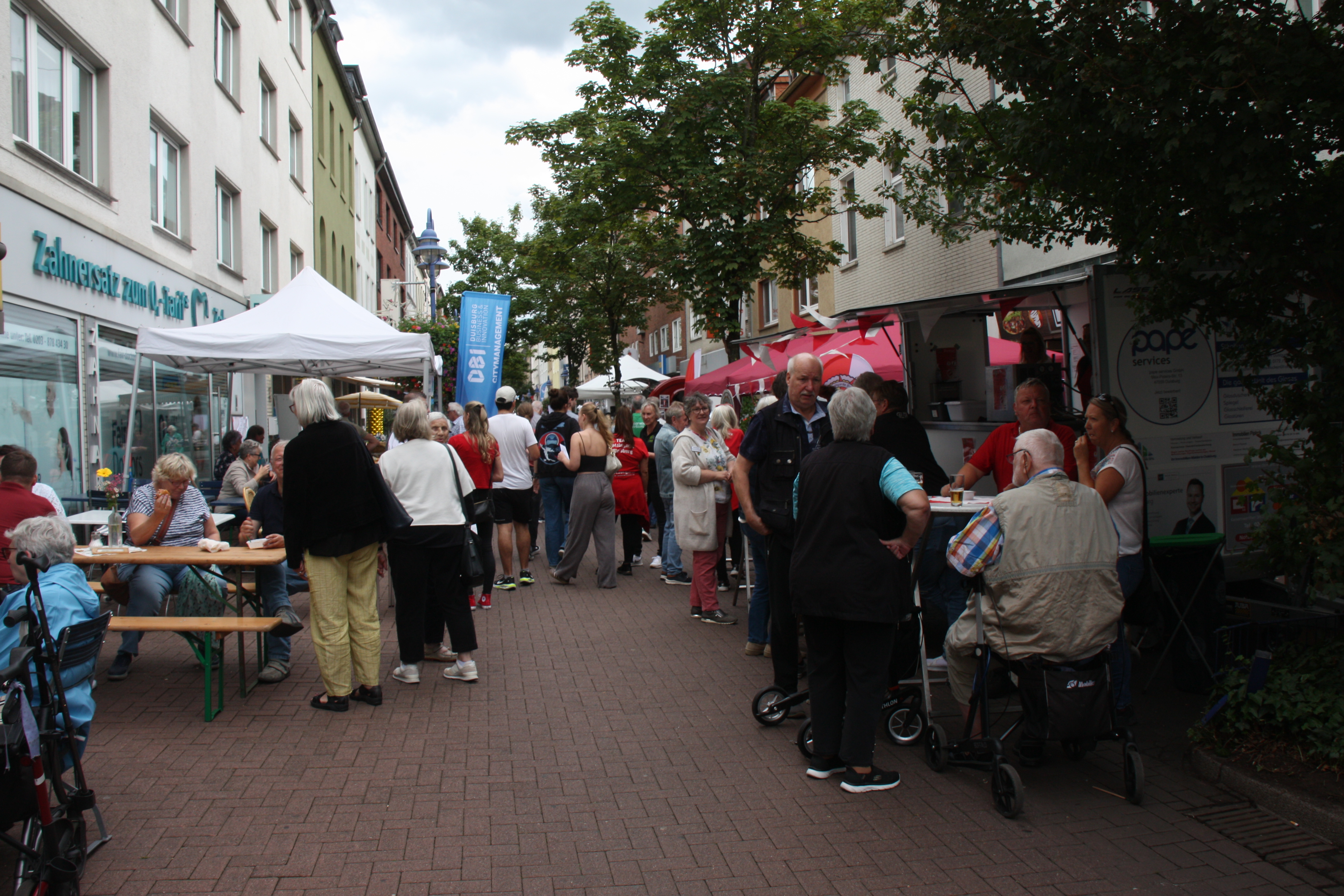 Tag der Oststra&szlig;e